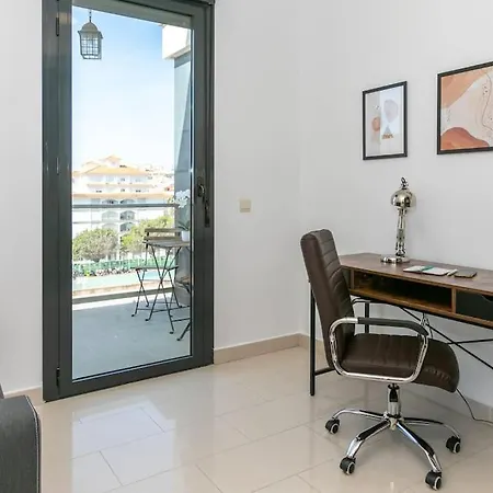 Διαμέρισμα Fantastico Apartamento En El Centro De Estepona Con Parking Privado *